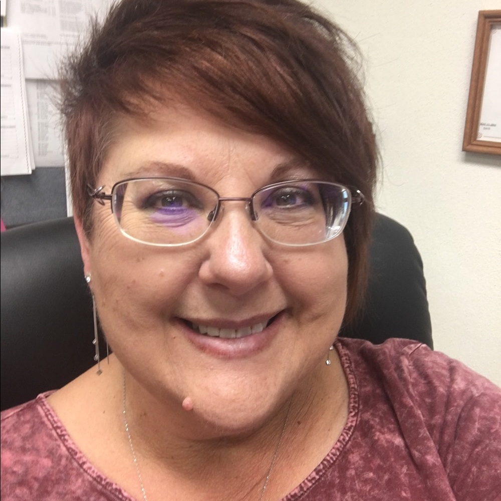 Meet your Posher, Mae